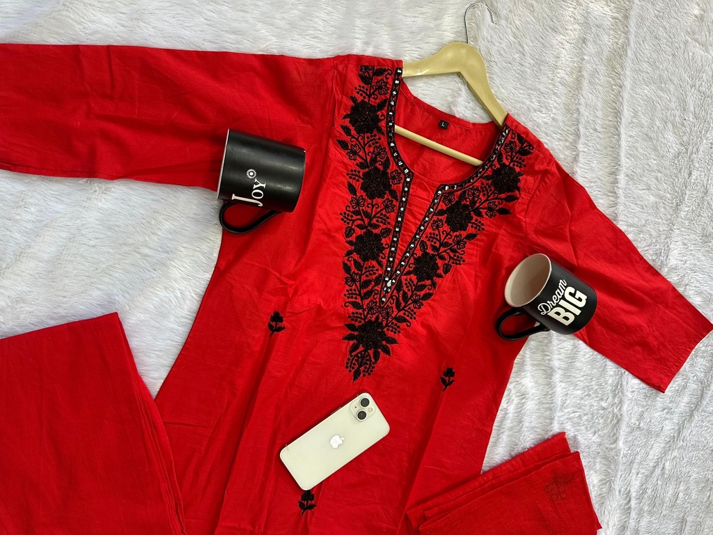 New  Super Hit design
Kurti with pant  with dupatta (M, Red)